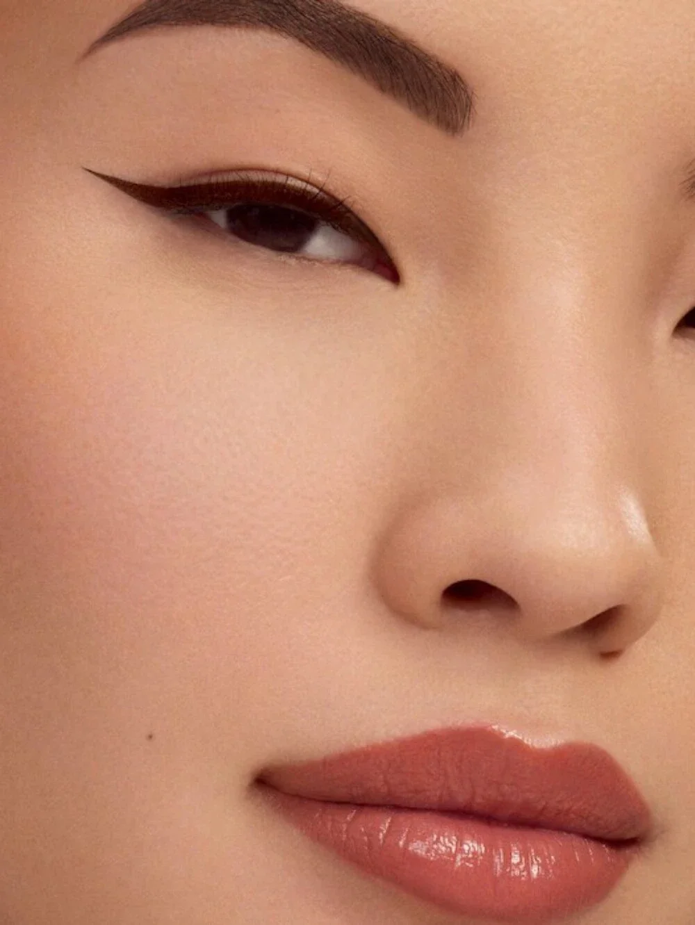 🎃Eyeliner Need🎃BNIB Rare Beauty Fullsize Perfect Strokes BROWN Matte Eyeliner!